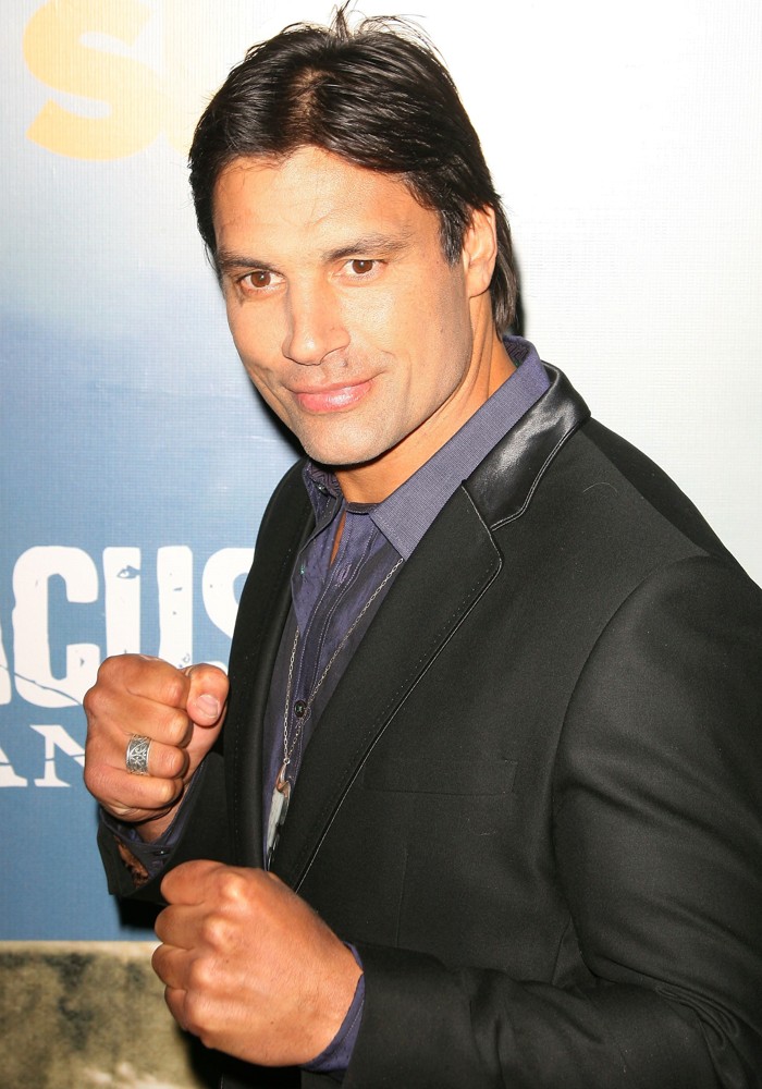 Manu Picture 1 Premiere of Starz' Spartacus Vengeance