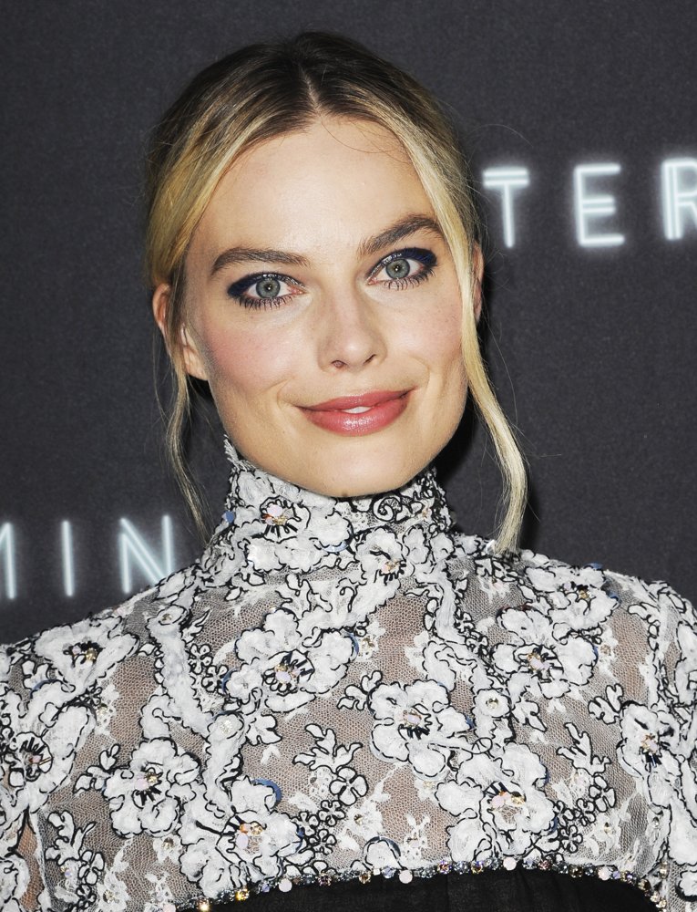 Margot Robbie Picture 158 - 2018 Film Independent Spirit Awards - Arrivals