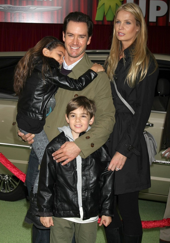 Mark Paul Gosselaar - Gallery Colection