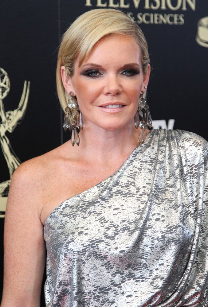 Maura West haircut Maura West haircut