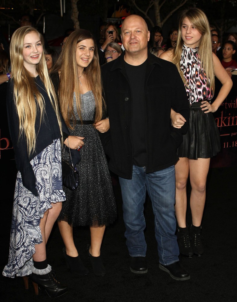 Michael Chiklis
