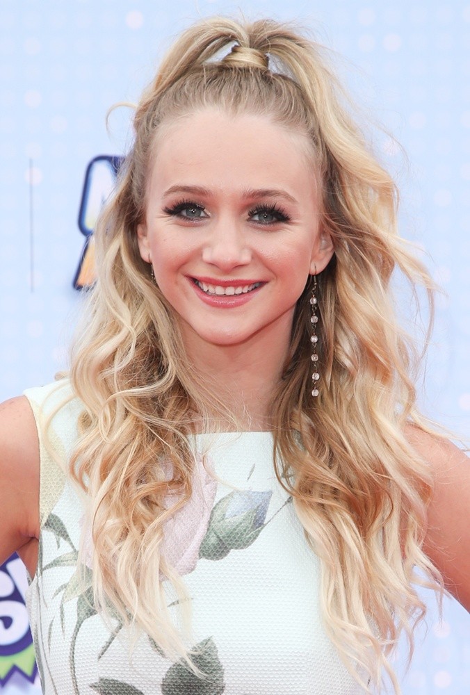 Mollee Gray Picture 2 2015 Radio Disney Music Awards Arrivals