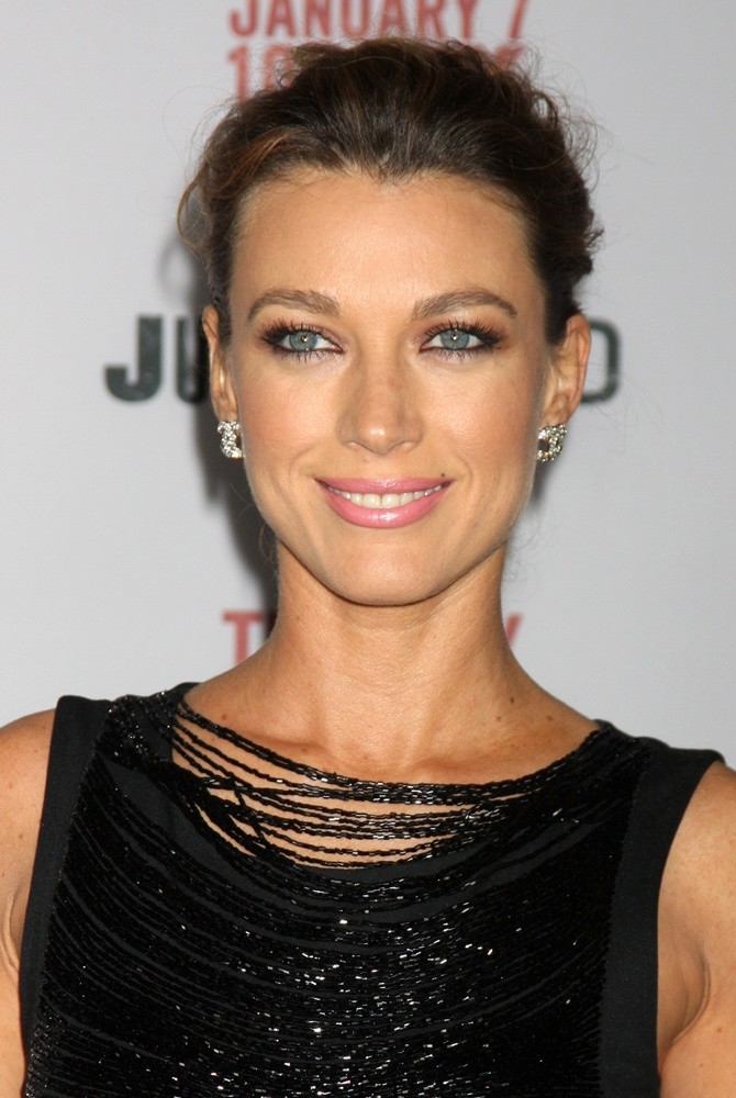 Natalie Zea Picture 13 Justified Premiere Screening Directors Guild