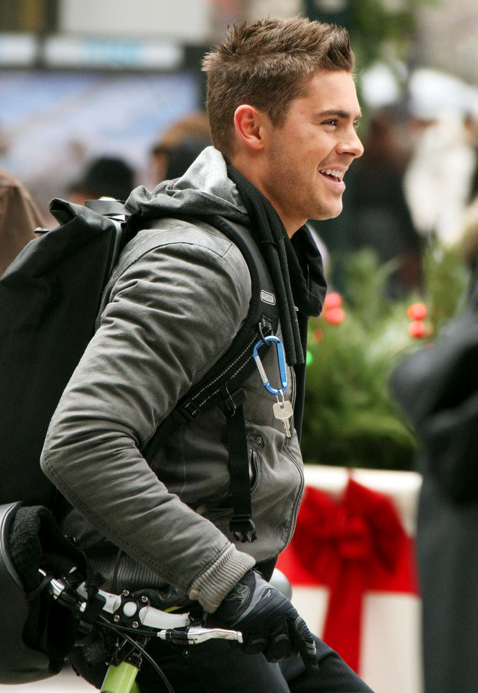 Zac Efron Dancing In New Years Eve Zac Efron Picture 138 - On The Set of New Film 'New Year's Eve'