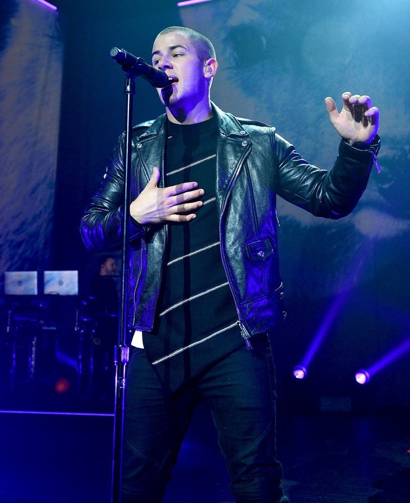 Nick Jonas Picture 276 Nick Jonas Performs Live in Concert