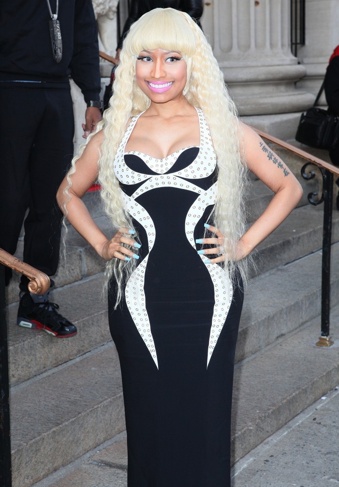 http://www.aceshowbiz.com/images/wennpic/nicki-minaj-billboard-women-in-music-2011-04.jpg