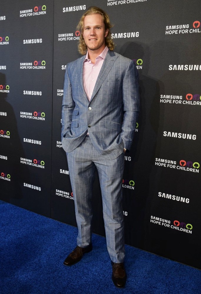 Noah Syndergaard Modeling | noah syndergaard picture 2 samsung hope for children Noah Syndergaard Modeling | noah syndergaard picture 2 samsung hope for children