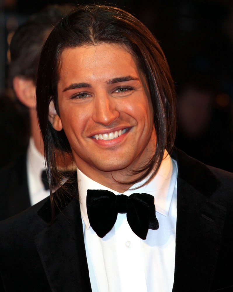 Ollie Locke Net Worth