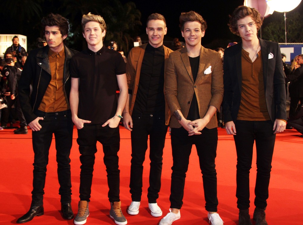 http://www.aceshowbiz.com/images/wennpic/one-direction-2013-nrj-music-awards-04.jpg