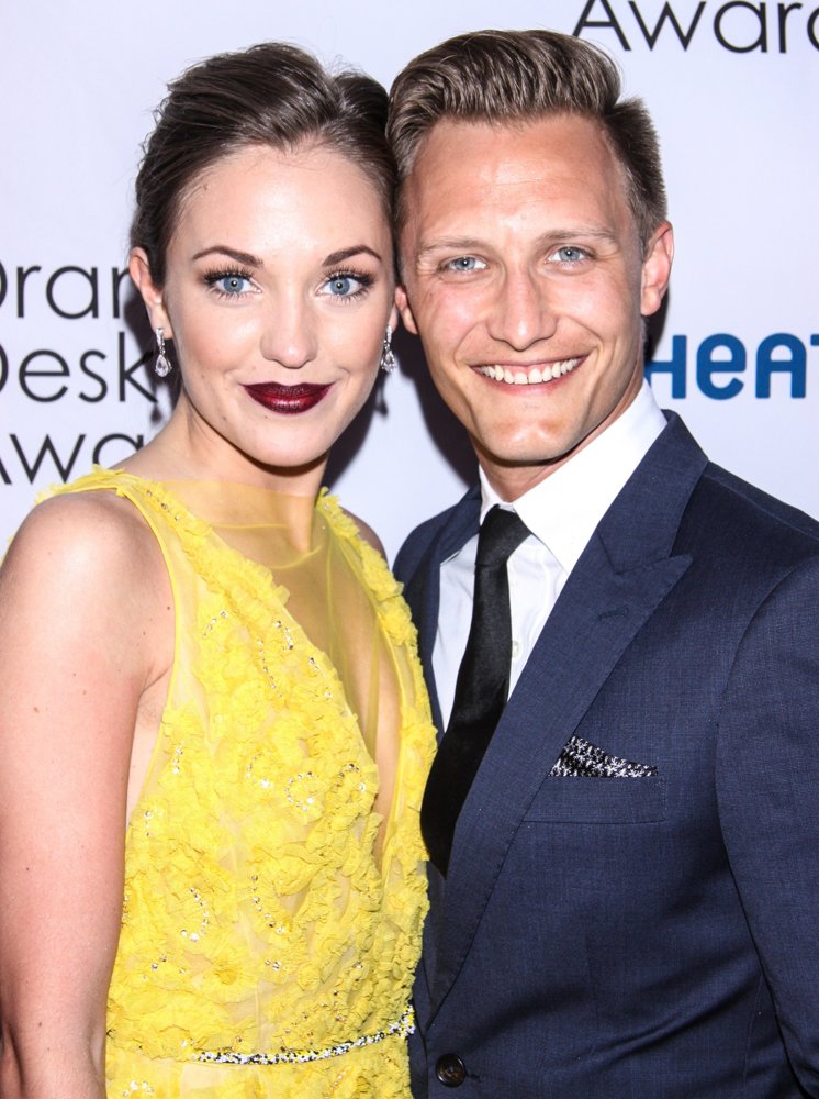 Laura Osnes Picture 6 - 2014 Drama Desk Awards - Arrivals
