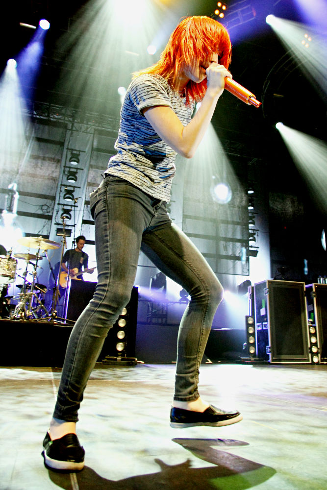 Paramore Performing Live in Concert at Entertainment Centre