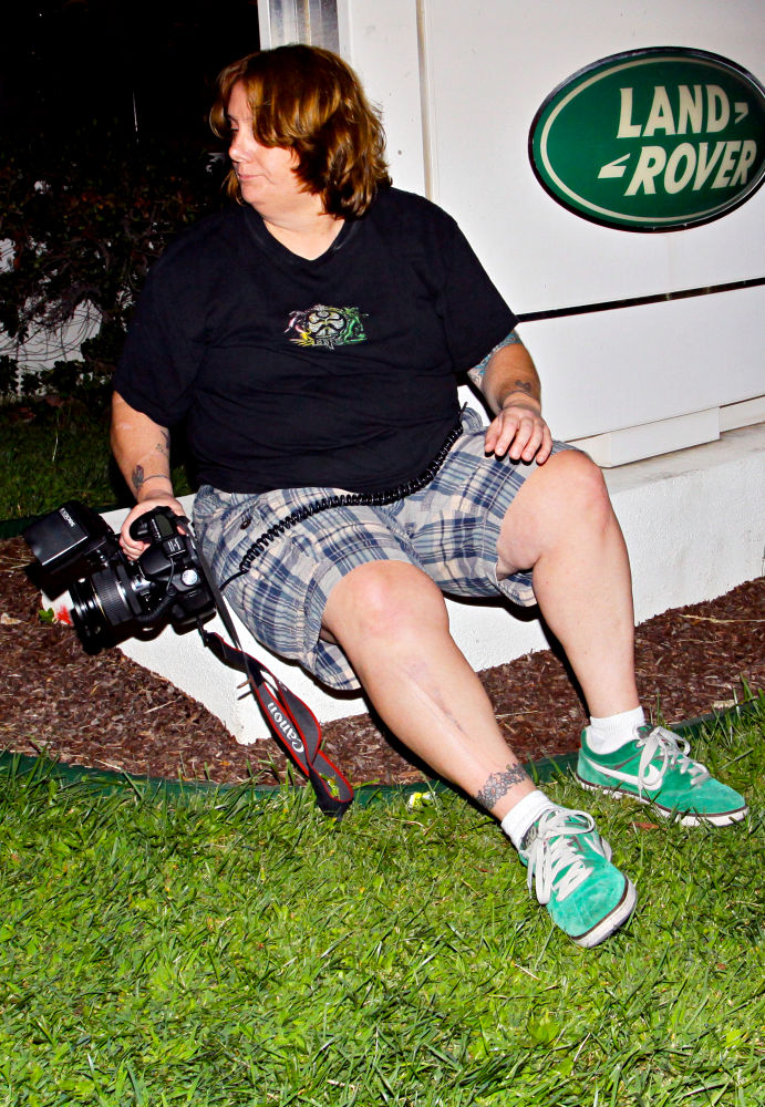 Injured Photographer Defends Paris Hilton's Boyfriend Over Traffic Accident