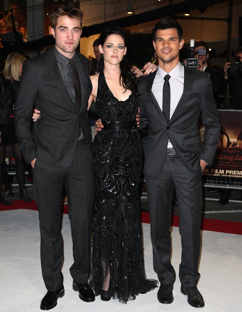 The Twilight Saga's Breaking Dawn Part I UK Film Premiere - Arrivals