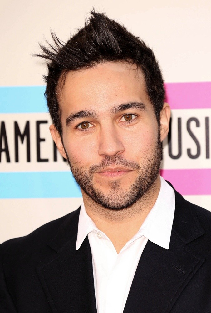 Pete Wentz Picture 102 - 2013 American Music Awards - Arrivals