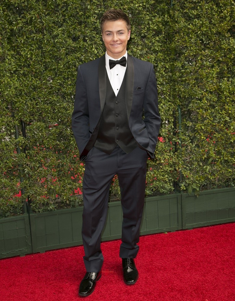 Peyton Meyer Peyton Meyer Picture 10 - 2015 Creative Arts Emmy Awards - Arrivals
