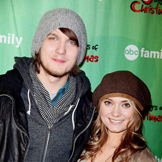 Spencer Grammer in ABC Family's Winter Wonderland - 25_Xmas_1004_wenn5580889