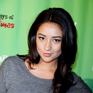 Shay Mitchell in ABC Family's Winter Wonderland - 25_Xmas_1029_wenn5580892