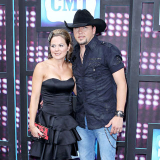 Jason Aldean in 2010 CMT Music Awards Blue Carpet Arrivals