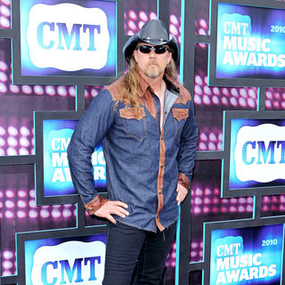Trace Adkins in 2010 CMT Music Awards Blue Carpet Arrivals