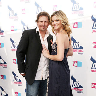 Casey Anderson, Missi Pyle in 2010 VH1 Do Something Awards