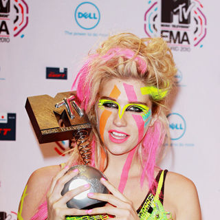 Ke$ha in MTV Europe Music Awards 2010 - Press Room