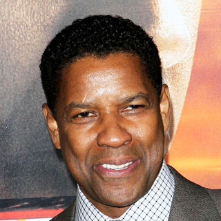 Denzel Washington in Los Angeles Premiere Of "Unstoppable"