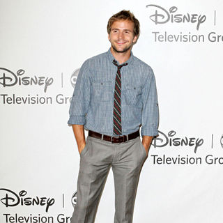 Michael Stahl-David in Disney ABC Family 2010 Summer TCA Tour - abc_disney_summer_tour_40_wenn2947363
