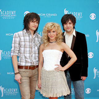 The Band Perry in The 45th Annual Academy of Country Music Awards