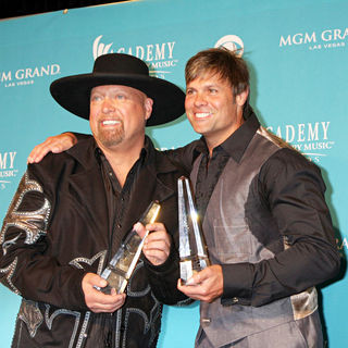 Montgomery Gentry in The 45th Annual Academy of Country Music Awards - Press Room