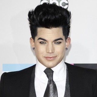 Adam Lambert in 2011 American Music Awards - Arrivals