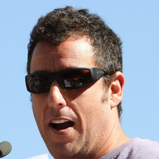 Adam Sandler in Jennifer Aniston Is Honored with A Star on The Hollywood Walk of Fame