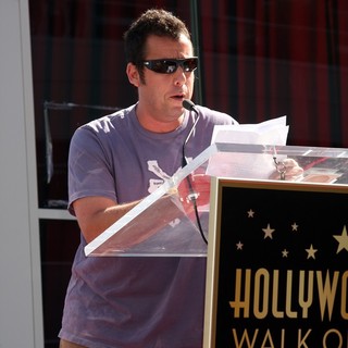 Jennifer Aniston Is Honored with A Star on The Hollywood Walk of Fame
