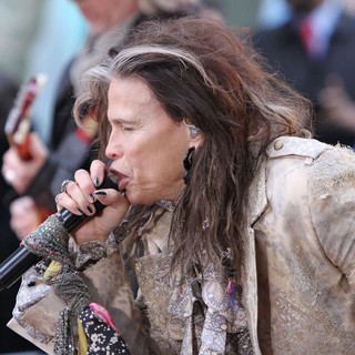 Steven Tyler, Aerosmith in Aerosmith Performing Live During The Today Show Concert Series