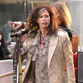 Steven Tyler, Aerosmith in Aerosmith Performing Live During The Today Show Concert Series