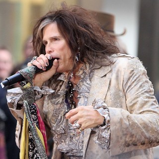 Steven Tyler, Aerosmith in Aerosmith Performing Live During The Today Show Concert Series