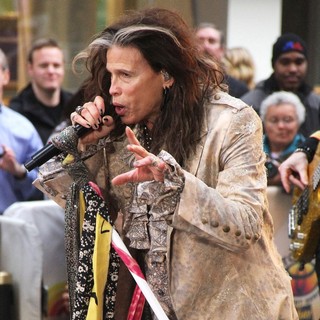 Steven Tyler, Aerosmith in Aerosmith Performing Live During The Today Show Concert Series