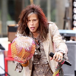 Steven Tyler, Aerosmith in Aerosmith Performing Live During The Today Show Concert Series