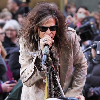 Steven Tyler, Aerosmith in Aerosmith Performing Live During The Today Show Concert Series