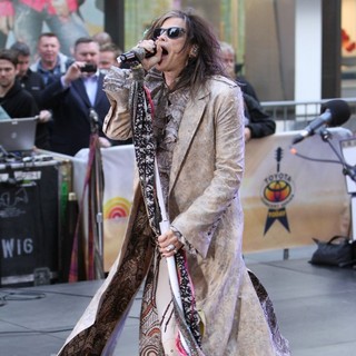 Steven Tyler, Aerosmith in Aerosmith Performing Live During The Today Show Concert Series