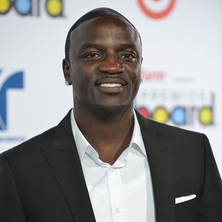 Billboard Latin Music Awards 2012 - Arrivals