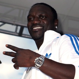 Akon in Sean 'Diddy' Combs Hosts Poolside Bash