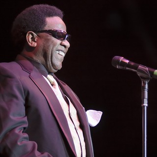 Al Green Performing at Manchester Evening News Arena