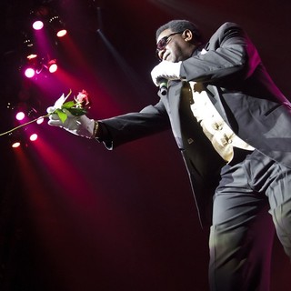Al Green Performing at Manchester Evening News Arena