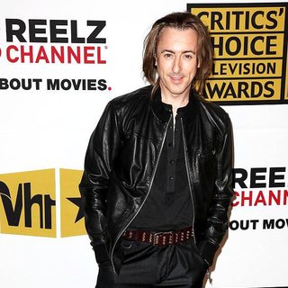 Alan Cumming in The 2011 Critics Choice Television Awards Luncheon - Red Carpet