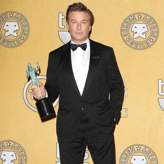Alec Baldwin in The 18th Annual Screen Actors Guild Awards - Press Room - alec-baldwin-18th-annual-screen-actors-guild-awards-press-room-04