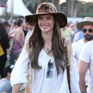 The 2013 Coachella Valley Music and Arts Festival - Week 1 Day 1