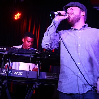 Alex Clare Performs Live at The Lexington
