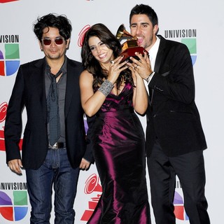 Alex, Jorge y Lena in The 12th Annual Latin GRAMMY Awards - Press Room