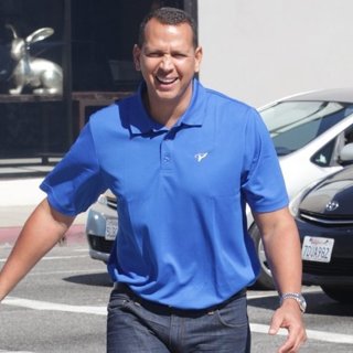 Alex Rodriguez-Alex Rodriguez Seen Taking A Stroll After Leaving Zinque Restaurant