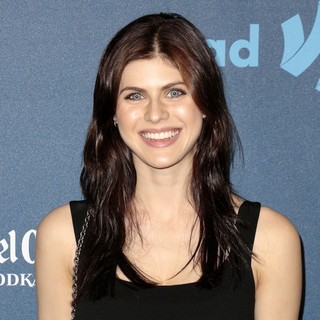 Alexandra Daddario in 24th Annual GLAAD Media Awards - Arrivals - alexandra-daddario-24th-annual-glaad-media-awards-03